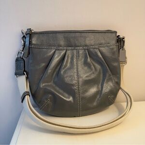 Coach Y2K Gray Leather Crossbody Bag – Early 2000s Shoulder Bag